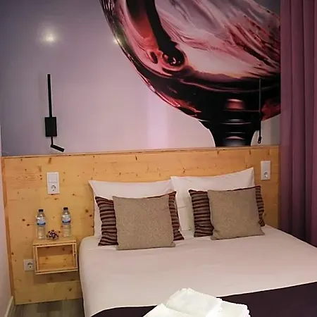 Sweet Dreams 3*